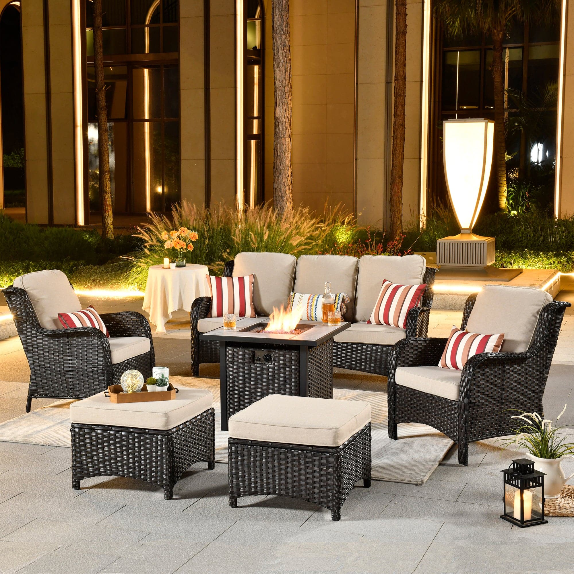 #color_Brown Wicker beige Cushion