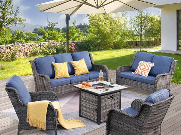 Transform Your Patio: 5 Essential Pieces of Outdoor Furniture