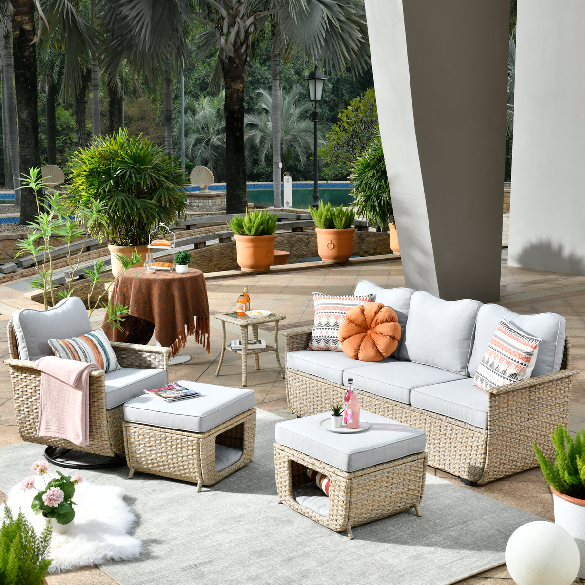 #color_Beige Wicker Grey Cushion